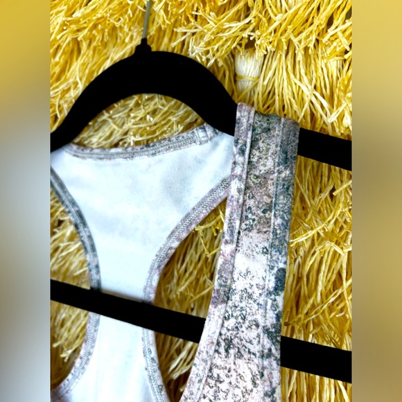 Lululemon💎PRISTINE💎Cool Racerback Tank VINTAGE🦄Sugar Crush Multi rainbow✨sz 4 - Picture 9 of 16